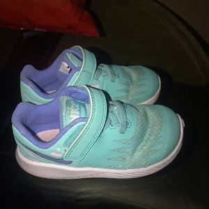 Toddler girls nikes shoes